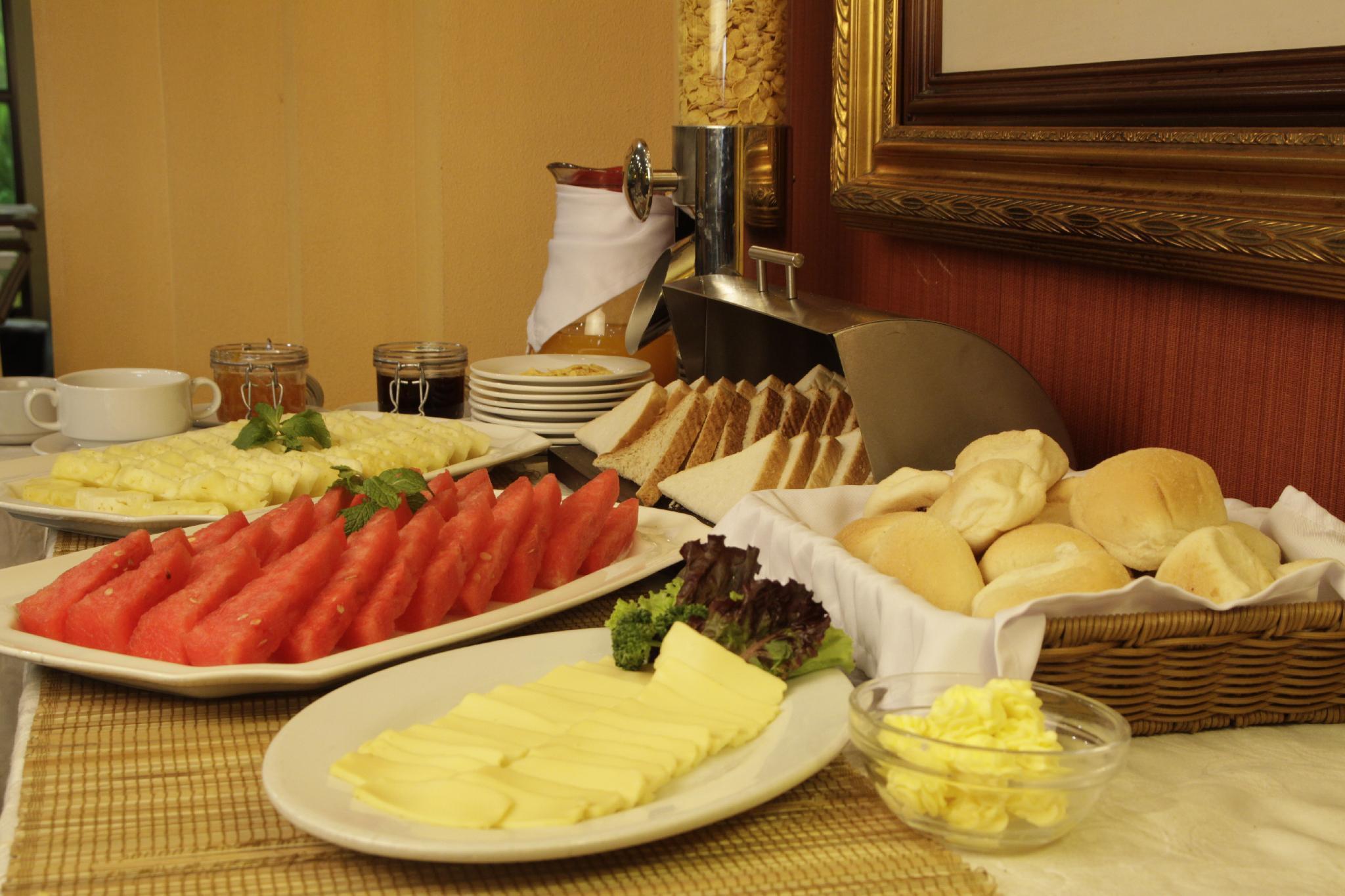 Herald Suites Makati City Екстериор снимка