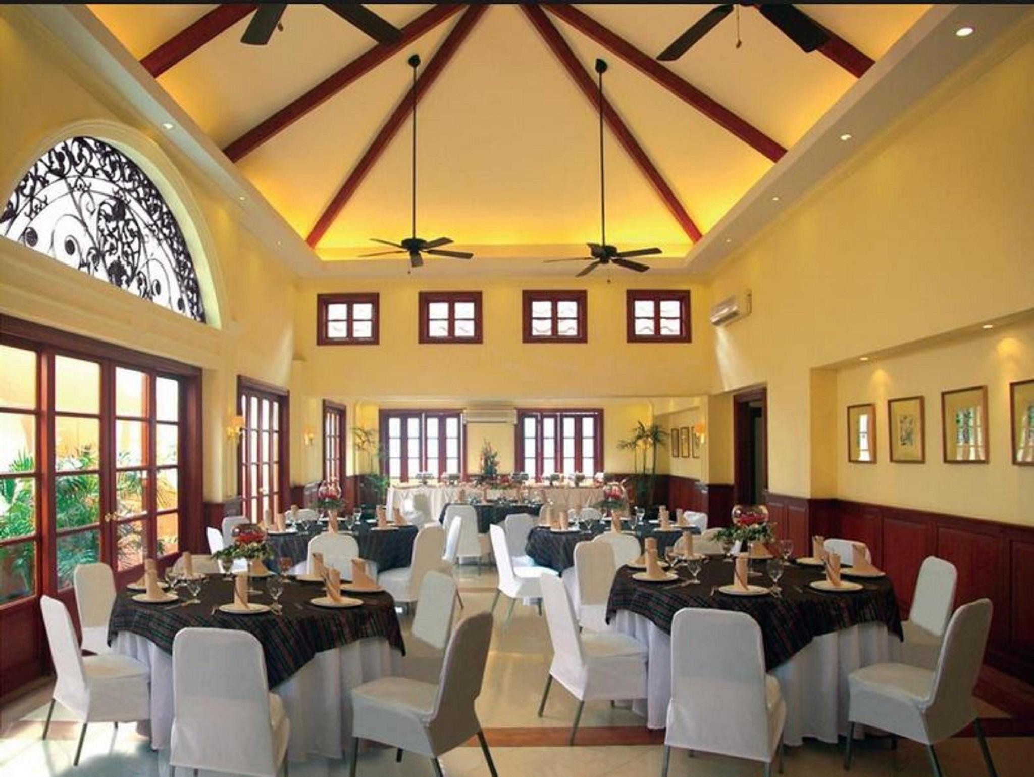 Herald Suites Makati City Екстериор снимка